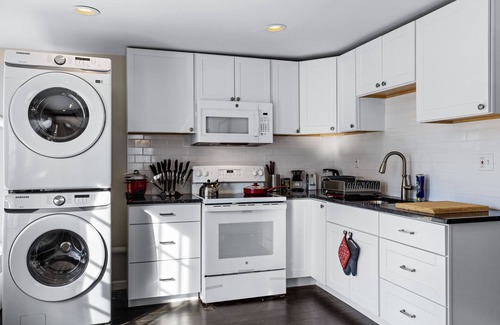 Oakford Casa | Family/Travelers! Near Philadelphia, Sesame Place, Six Flags, Parx, NJ & NY!!!!!