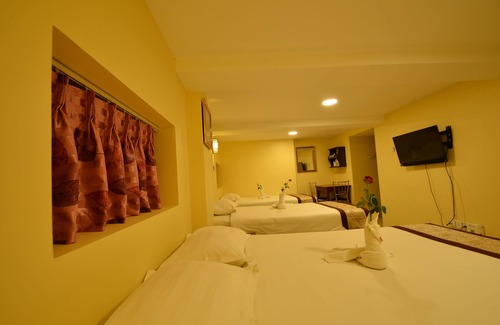 Chinatown Hotel | Family Treasure Yangon