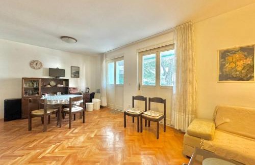 Velji Vinogradi Apartamento | Family two bedroom apartment Slavija