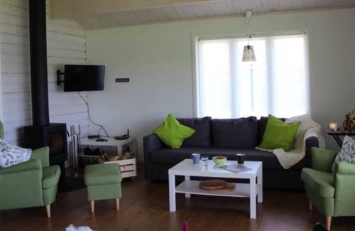 Svardsjo Casa | Family vacation directly at the lake