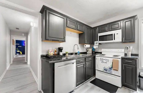 Lithonia Casa | Family Veranda Suite +Affordable