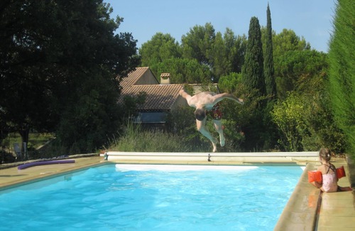 Caumont-sur-Durance Villa | Family villa in Provence with swimming pool