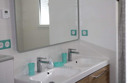 Aytre Casa | Family Villa with heated pool