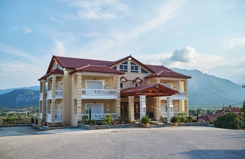 Kalambaka Apartamento | Famissi sofita 7