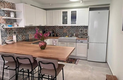 Pythagorion Casa | Fancy 4-bedroom family summer house in Pythagoreio.