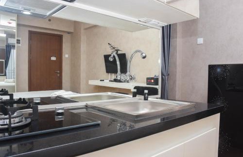Depok Apartamento | Fancy and Nice Studio at Cinere Resort Apartment By Travelio