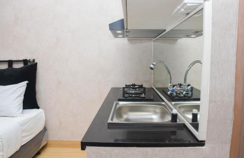 Depok Apartamento | Fancy and Nice Studio at Cinere Resort Apartment By Travelio