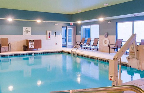 Russellville Casa | Fancy Suite w/ Superior Comfort! Free WiFi,Pool