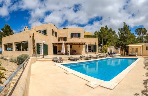 Sant Josep de sa Talaia Villa | Fantástica villa con piscina, Wi-Fi, terraza, jardín y vistas al mar