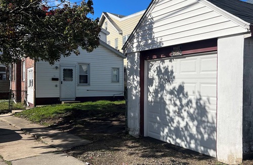 Irvington Casa | Fantastic 1-bedroom with AC in charming Irvington