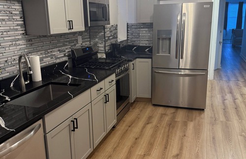 North Lawndale Apartamento | Fantastic 3-bedroom apartment with AC in vibrant Chicago