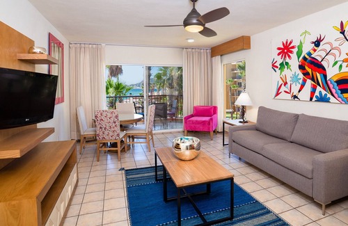 El Médano Ejidal Complejo | Fantastic 3 BR Luxury Penthouse Suite at Villa del Palmar in Cabo