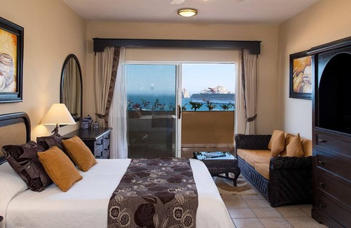 El Médano Ejidal Complejo | Fantastic 3 BR Luxury Penthouse Suite at Villa del Palmar in Cabo