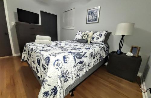 Norfolk - Virginia Beach Casa | Fantastic 3BR Close to Botanical Gardens and Airport