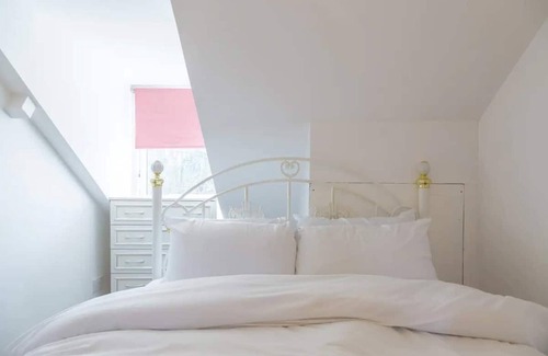 Acocks Green Casa | Fantastic 5 Bedroom House in Acocks Green close to NEC For 12 Guests