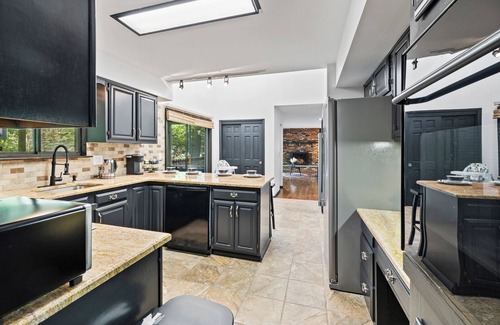 Washingtonville Casa | Fantastic 6-bedroom house with AC in Washingtonville