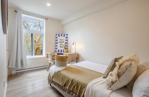 Cote-Des-Neiges—Notre-Dame-De-Grace Apartamento | Fantastic and Spacious 3BR near Westmount DT MTL