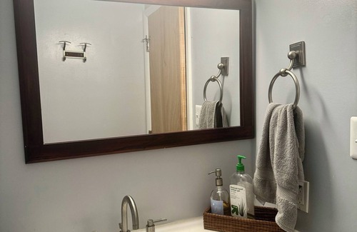 Rockville Casa | Fantastic Bedroom in Rockville, NIH/NCI/NIAID - 25 min Washington DC