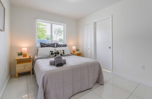 Gladeview Casa | Fantastic Brand New Duplex 3 Bedrooms/2 bathrooms