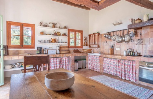 Urbanitzacio Es Verger Villa | Fantástica casa de campo con piscina, terraza y Wi-Fi; Aparcamiento disponible