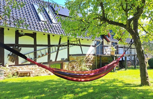Antweiler Apartamento | Fantastic Eifel apartment for 3 people with sauna, countryhouse garden & terrace