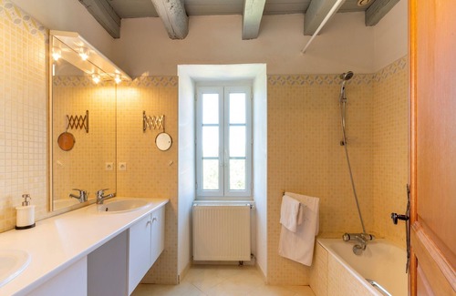 Degagnac Casa | Fantástica casa de vacaciones en Dégagnac con jacuzzi