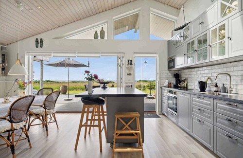 Øer Strand Casa | Fantastic summer house with sea view