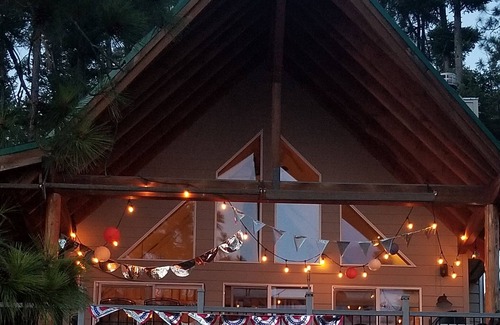 Polson Cabina | Fantástico Sunset Point East Shore Lake Front Propiedad