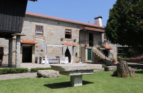 Sandim Casa | Fantástica villa con piscina