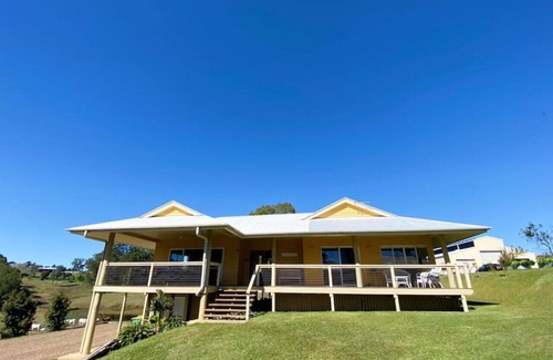 Cooroy Otro | Farm House in Cooroy