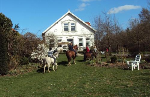 Harrierwurp Casa | Farm stay Hof auf der Wurp