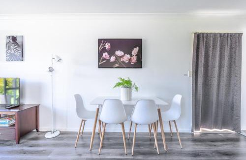 Tamahere Casa | Farm Stay Right on Te Awa River Ride