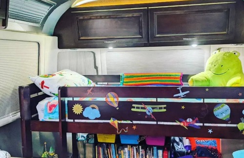 Hollister Casa | Farm Stay🐮 🐥 🐐 🥚