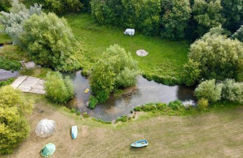 Hertford Casa | Farm woodland riverview cabin bbq firepit pet friendly