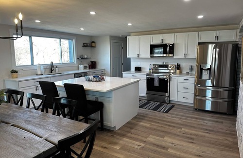 Kilbourne Casa | Farm61-Spacious &Peaceful Charm