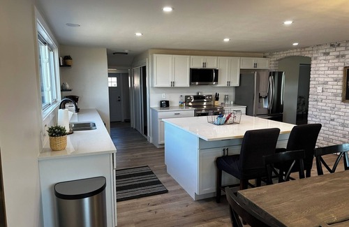 Kilbourne Casa | Farm61-Spacious &Peaceful Charm