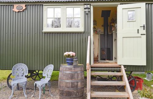 Stowford Casa | Farmer Oaks Hut