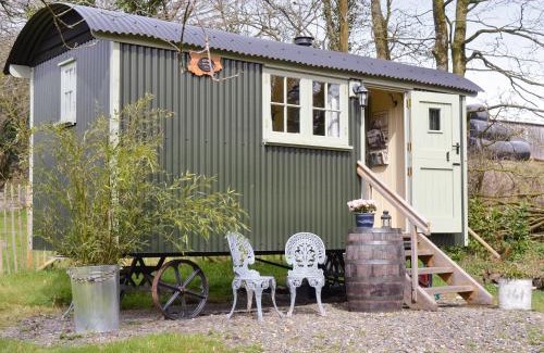 Stowford Casa | Farmer Oaks Hut
