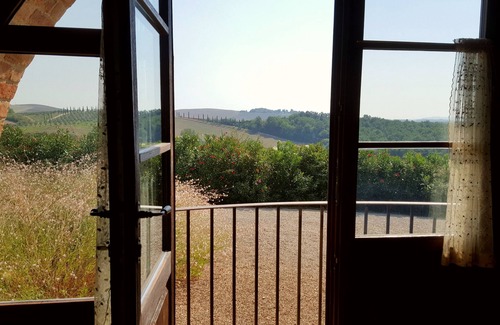 Siena Historical Center Apartamento | GRANJA PODERE CUNINA 25 KM SIENA SUR EN FRENTE MONTALCINO TOMANDO CLAS DE COCINA