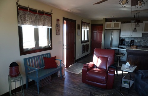 Kearney Casa | Estilo de granja cerca de la ciudad