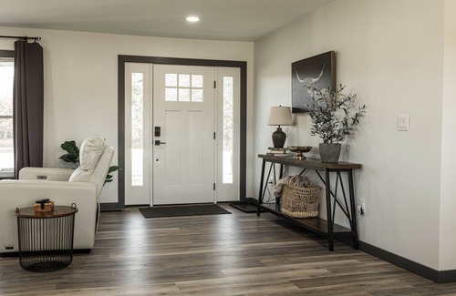 Harrison Otro | Farmhouse-hot tub, king beds, pet friendly, skiing, ORVing, hunting & golfing.