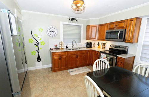 Port Clinton Apartamento | farmhouse/hot tub by Camp Perry