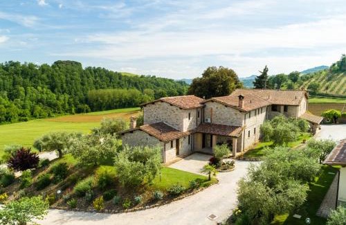 Ramazzano Casa | Farmhouse in Perugia with Swimming Pool
