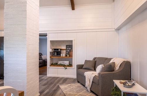 Winesburg Casa | Farmhouse of Blessings | 2 Bed, 2 Bath