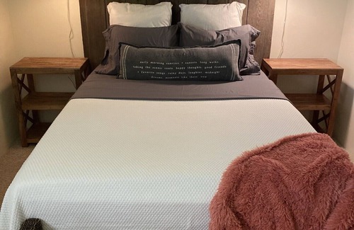 Peters Casa | Farmhouse retreat in a unique location nestled in a vineyard - Ampelos