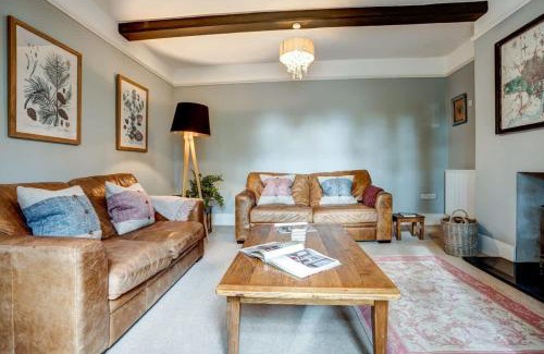 Bladon Casa | Farmhouse style cottage near Cotswolds and Oxford