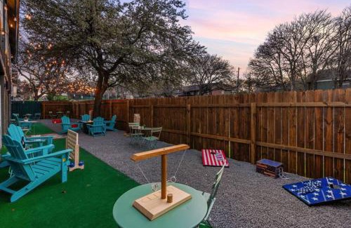 South Lamar Casa | Fast Wifi Desks SoCo DT Zilker -Pet