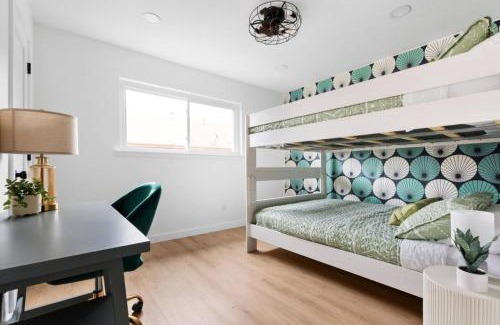 South Lamar Casa | Fast Wifi Desks SoCo DT Zilker -Pet