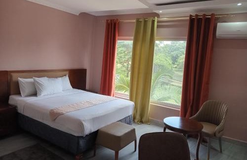 Lusaka Cabina | Fatmols Hotels