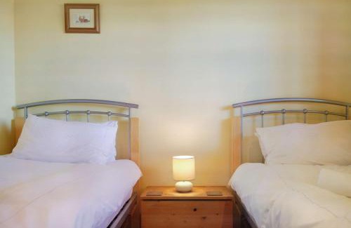 Shipley Cabina | Faweather Grange